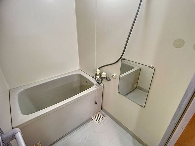 バス