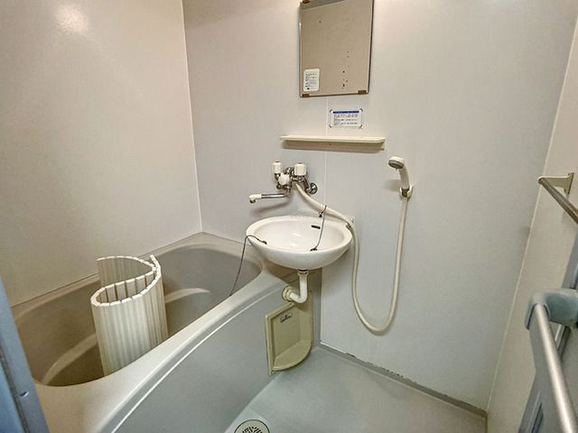 バス