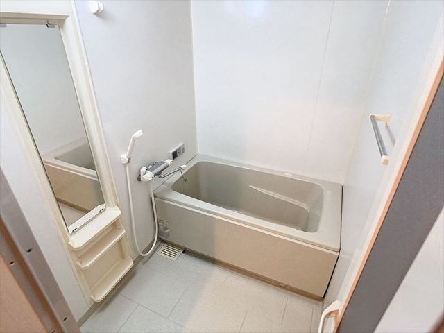 バス