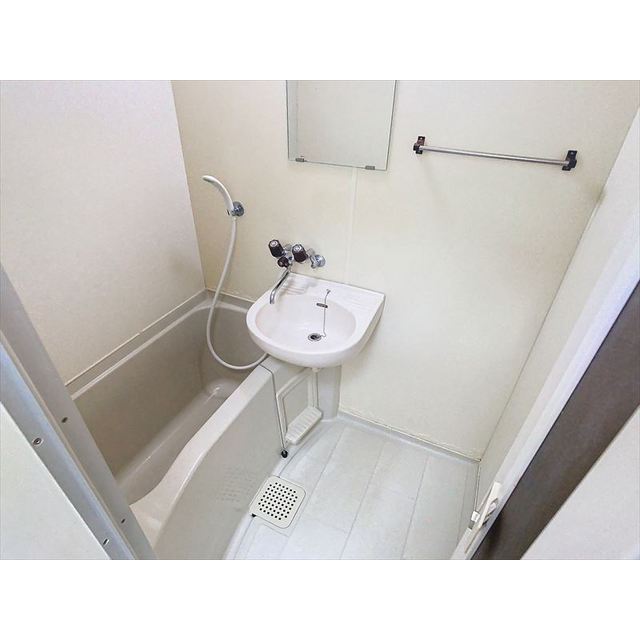 バス