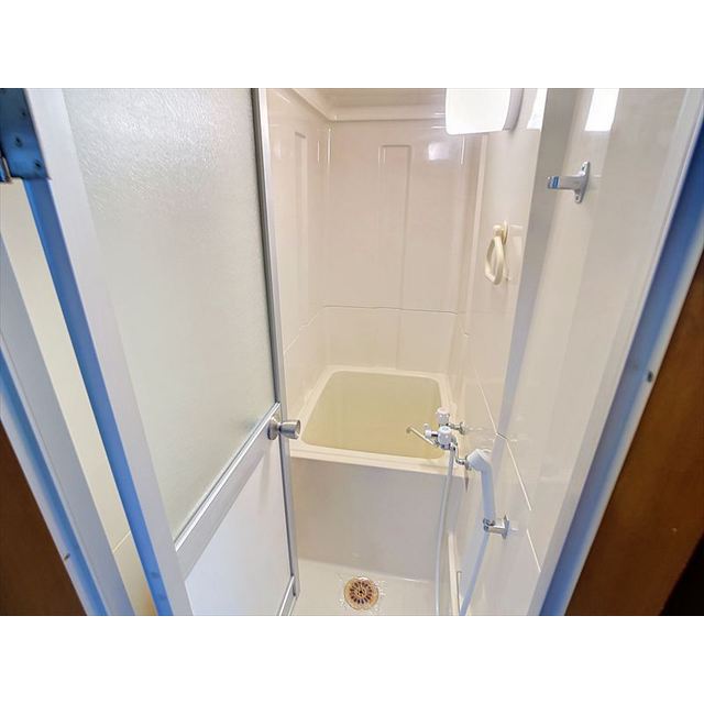 バス
